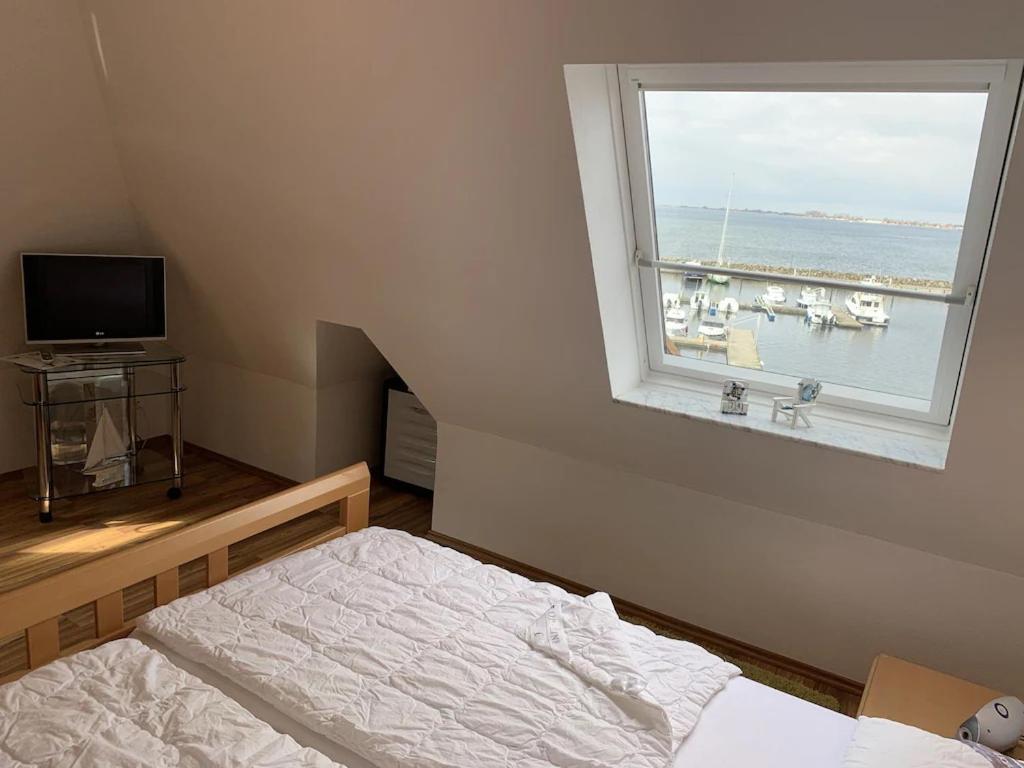 Ferienwohnung Hafenblick Wiek auf Rügen Εξωτερικό φωτογραφία